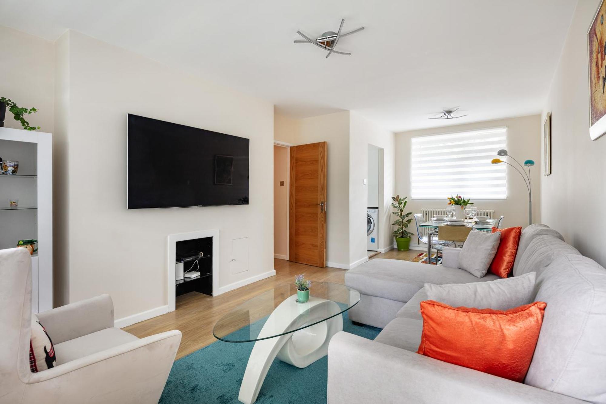 2bdr Steps To Battersea Park * Лондон